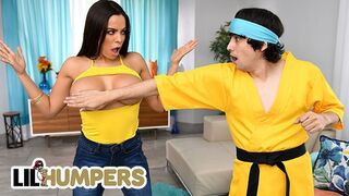 'Ricky's’ dick🍆 gets ass🍑-whipped by Luna Star’s bouncing butt🍑, Spanish style