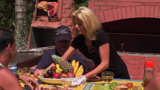 Redhead Suzan Tries Double Penetration Then Facial Cumshots - PervMilfsnTeens