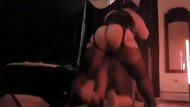 Domina pegging in a locked cage with intense fan service