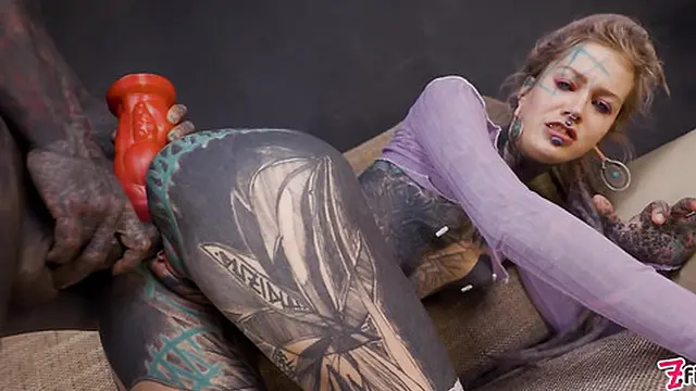 Alternative girl gets rough anal👌 action from dick🍆 &mdash;  toys &mdash;  and machine