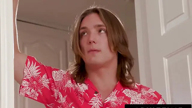 Adult Fun - Baddie Katie Kush Tries Anal👌 3-Way & Slobbers On In-Law′s Dick🍆!