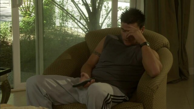 Horny boyfriend shoves his cock deep into blonde MILF′s ass