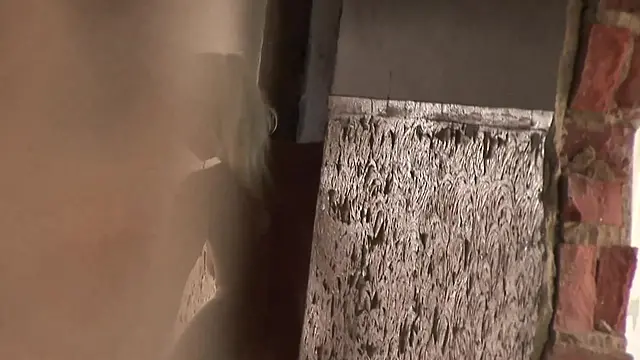 Brunette EXPERIENCED LADY Renata loves double penetration with enormous dick